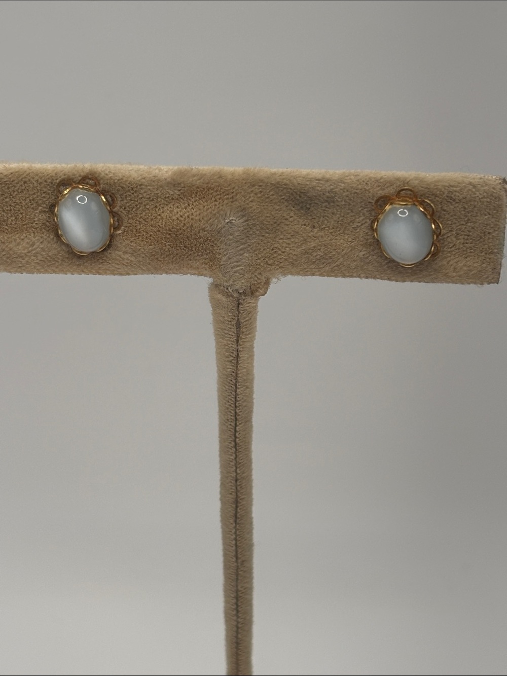 Vintage 12K Gold Filled Blue Cabochon Stud Earrings